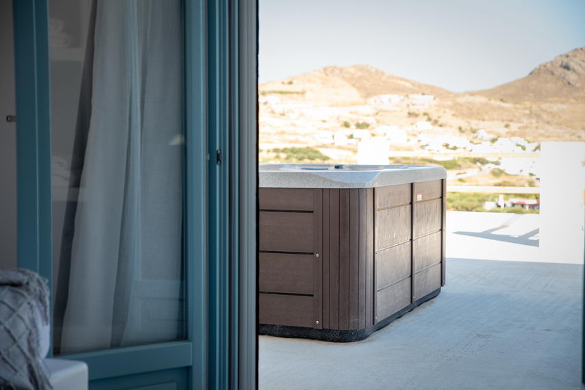 Anthea Suites